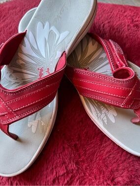 Clarks Red Women's Slide Sandals with Floral Insole